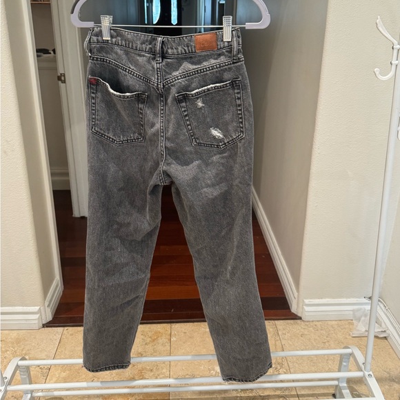 BDG Jeans - Picture 3 of 3